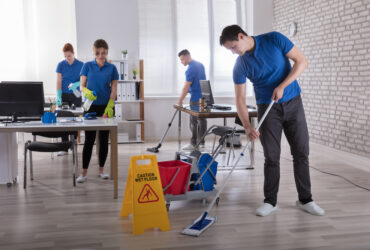 Top Tips for Keeping Your Office Clean and Productive