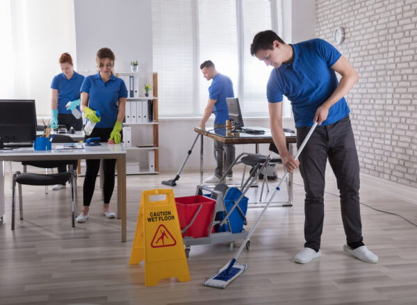 Top Tips for Keeping Your Office Clean and Productive