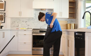 Quick Cleaning Hacks for Busy People