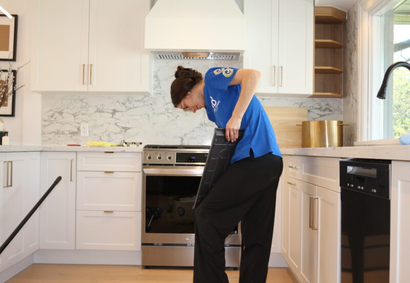 Quick Cleaning Hacks for Busy People